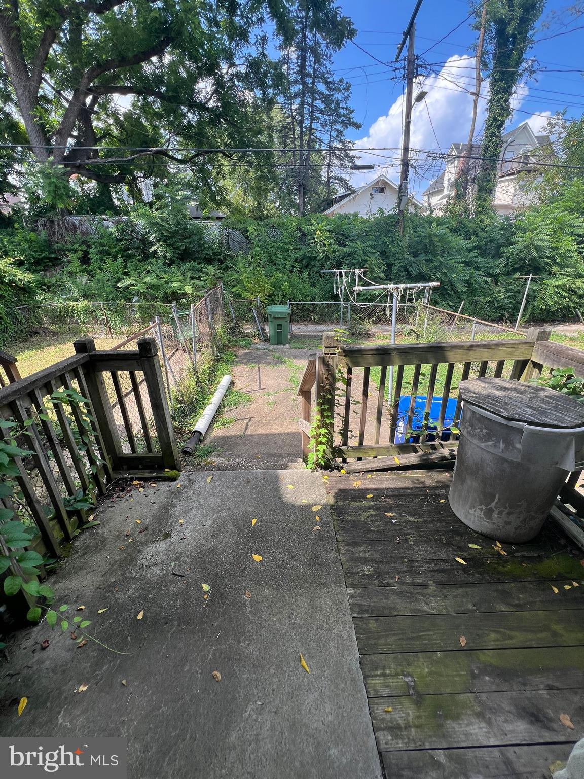 WEST FOREST PARK - Residential