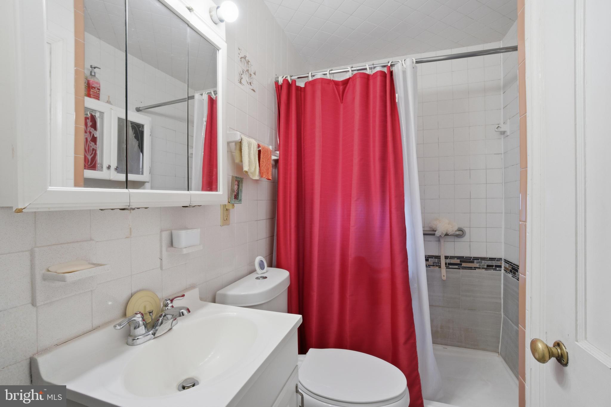 YALE HEIGHTS - Residential