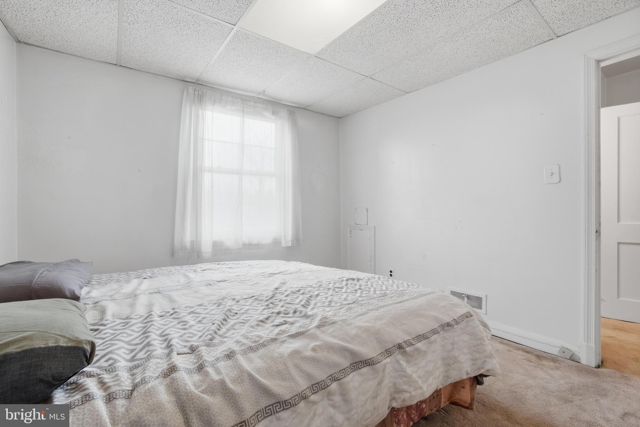 YALE HEIGHTS - Residential