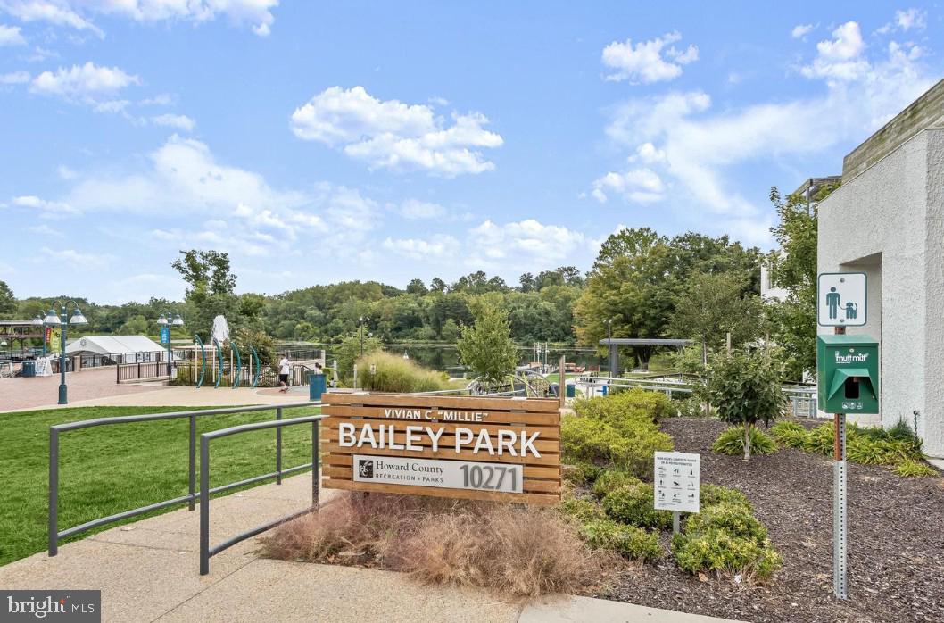 THE WHITNEY TOWN CENTER - Residential