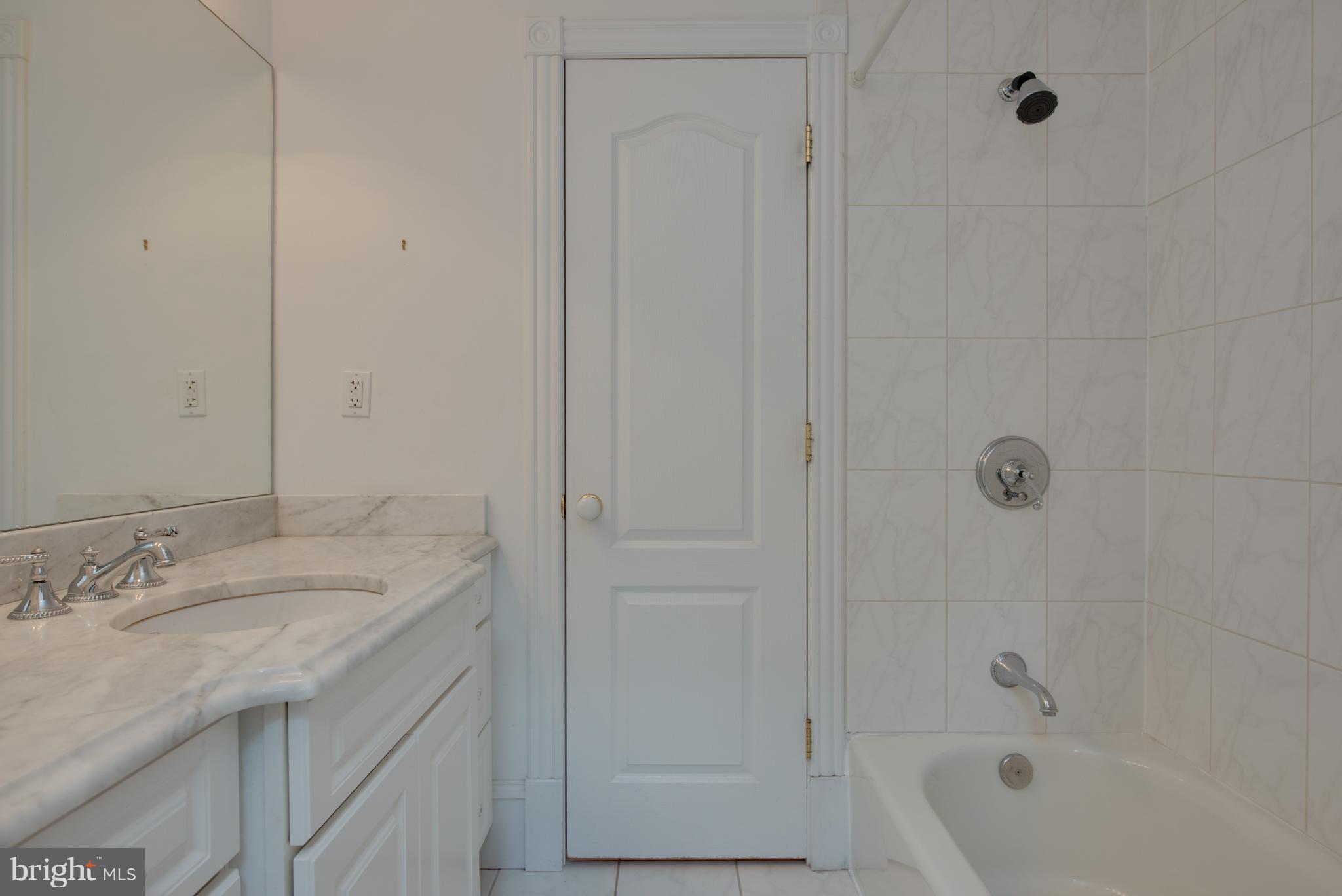 ANNAPOLIS - Residential Lease