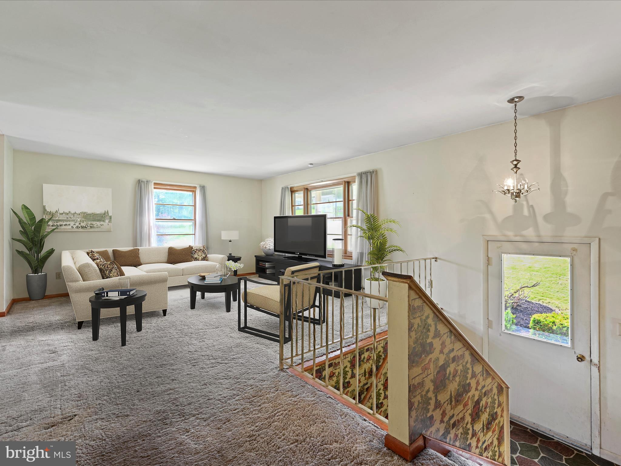309 HILLSIDE ROAD