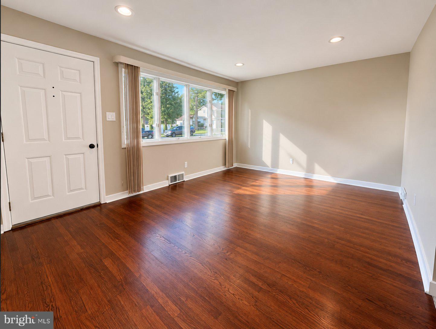 1405 GRIFFITH AVENUE