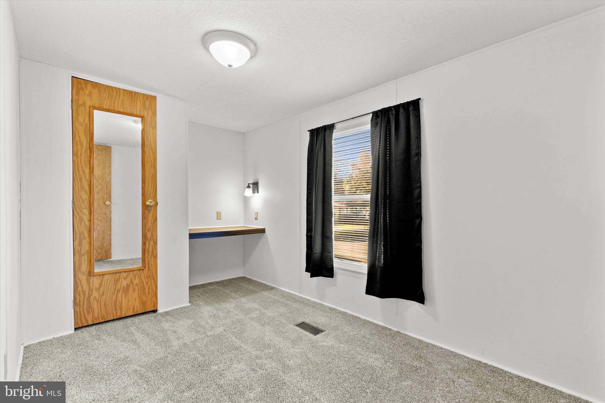 WOODBURNE ESTATES - Residential