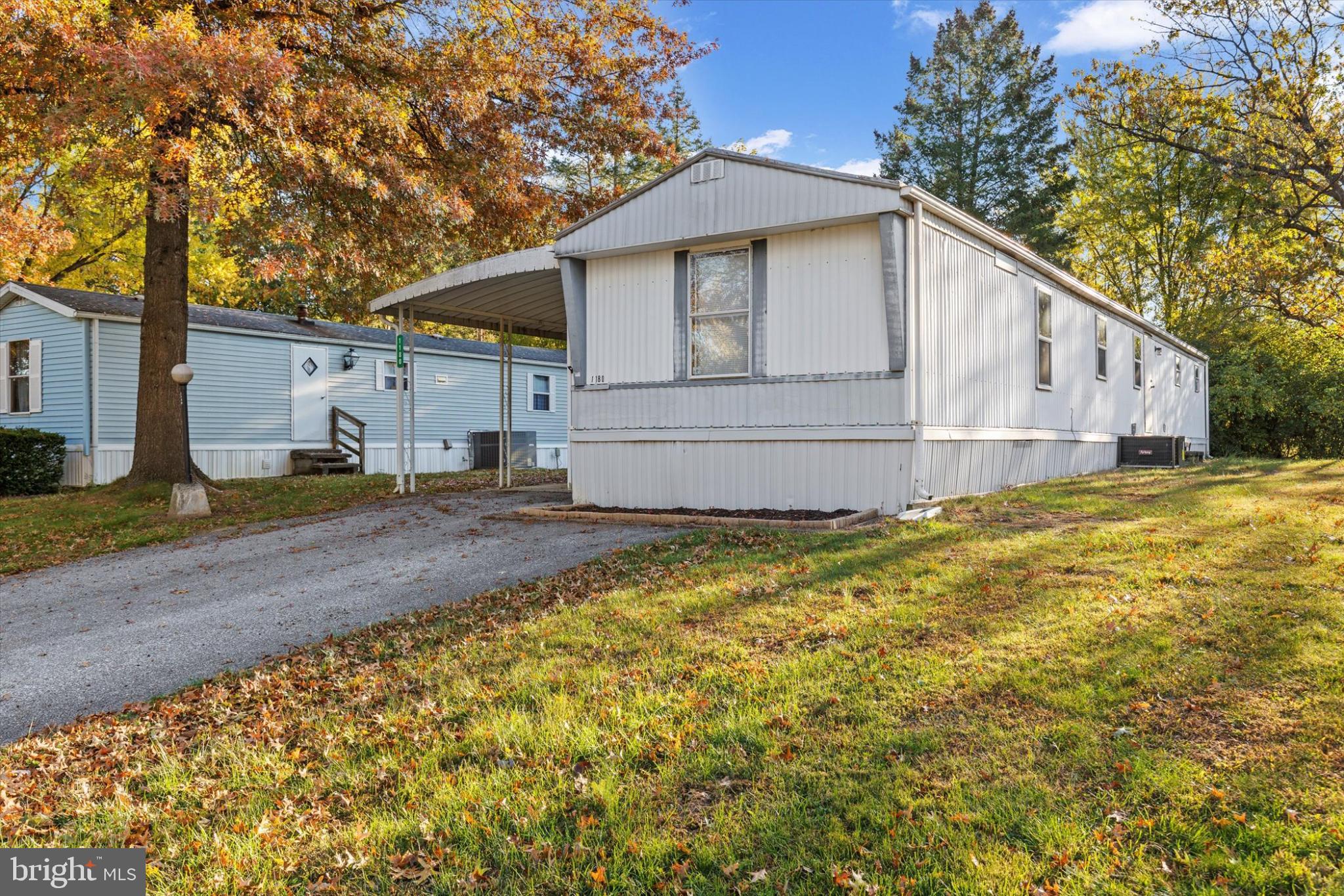 WOODBURNE ESTATES - Residential