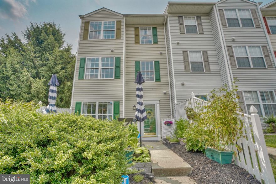 Welcome to 9324 Leigh Choice Court, a simply gorgeous sun drenched end of group town home that shows like a model! Lovely light wood floors greet you as you enter the spacious living room  that flows beautifully into the updated kitchen with granite counters and tons of closet space!  Conveniently tucked away on the 1st floor is a discrete powder room as well. The wide wood staircase takes you to the second floor which has two large bedrooms, each with fantastic closet space, a terrific laundry room off the hall with even more storage and a great full bathroom. The third floor is the real treat with the owner's suite--the ultimate getaway! The bedroom is so large it has enough room for a separate sitting area. Don't miss the HUGE walk in closet and spa like en suite bathroom.  The owner has made many updates some of which include: new roof installed in 2018 by Brothers Services, new Carrier HVAC in 2016, new water heater 2014,  new custom front patio in 2020 and so much more. Don't miss this gem of a home! Island and light fixture in the kitchen are excluded. BUYERS PLEASE TELL YOUR AGENT TO READ THE AGENT REMARKS. 

--