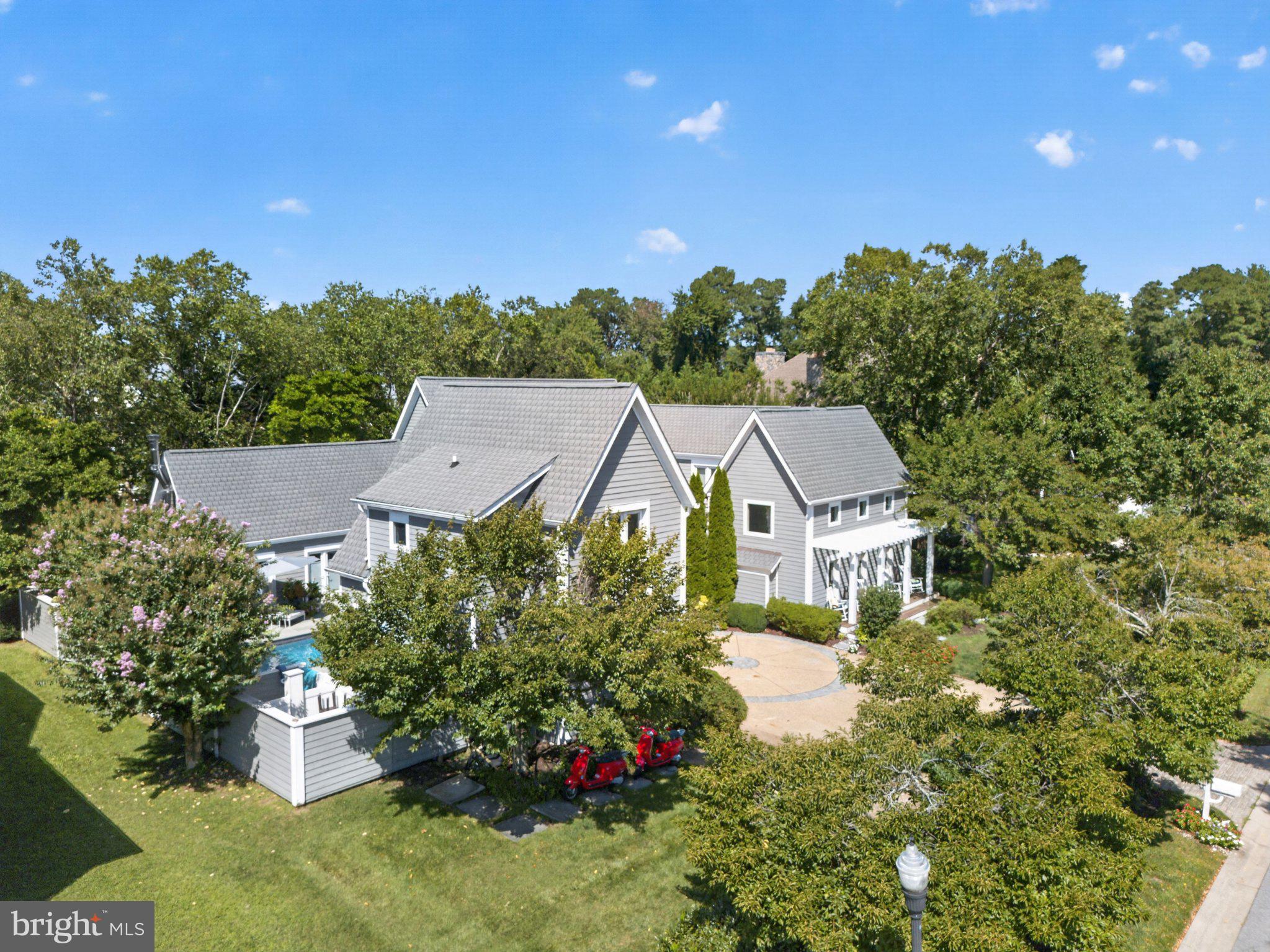 23 WADES COURT