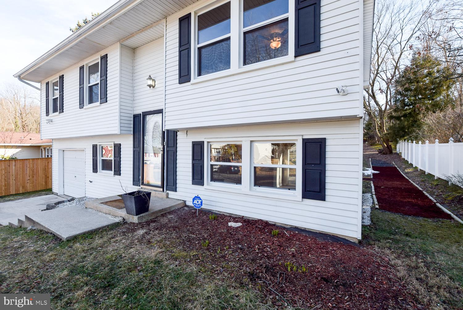 THE PROVINCES - Residential