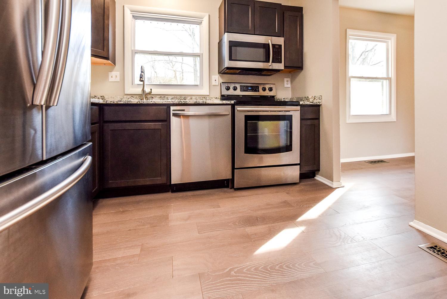 THE PROVINCES - Residential