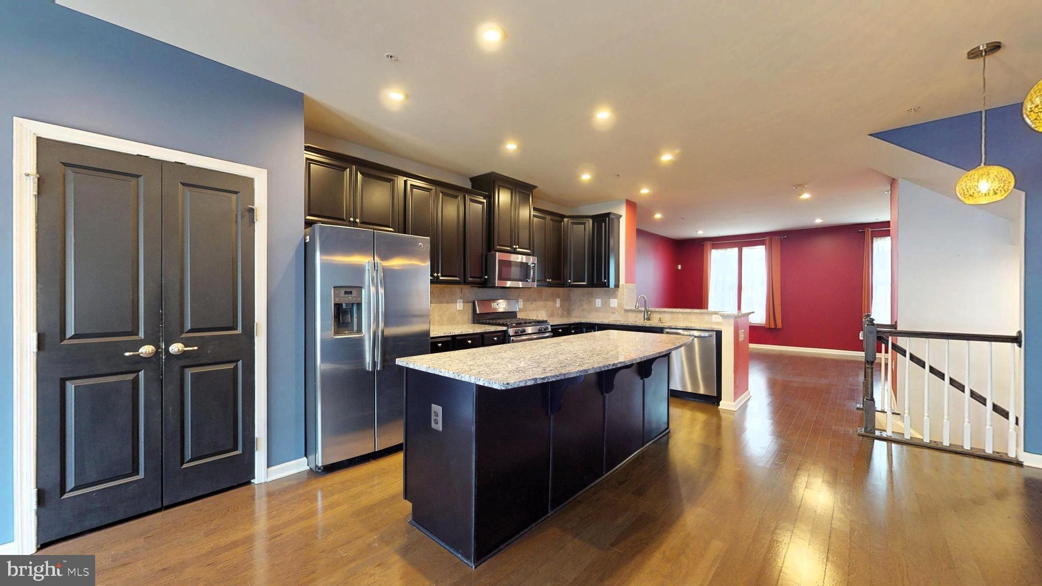 GREENBELT STATION - Residential