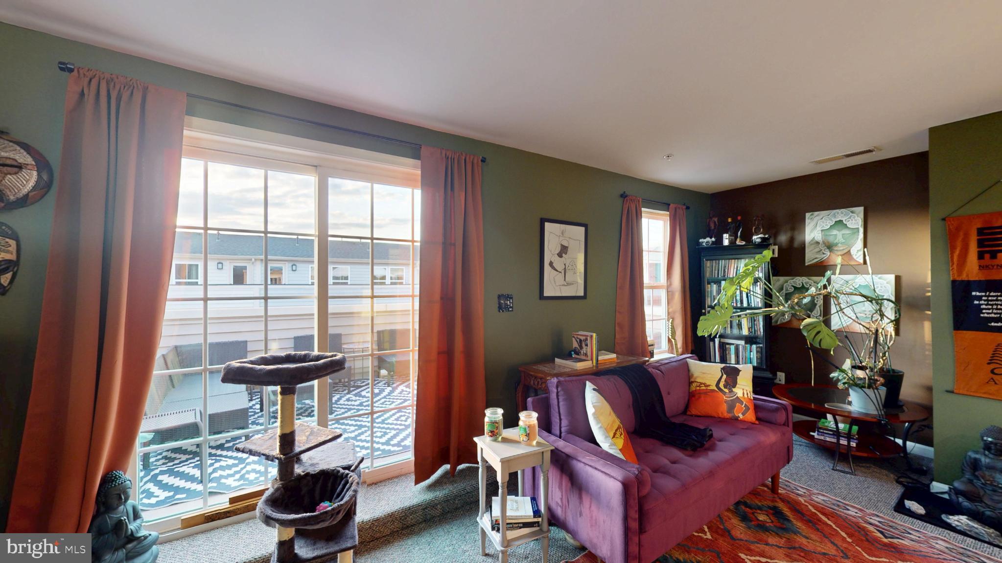 GREENBELT STATION - Residential