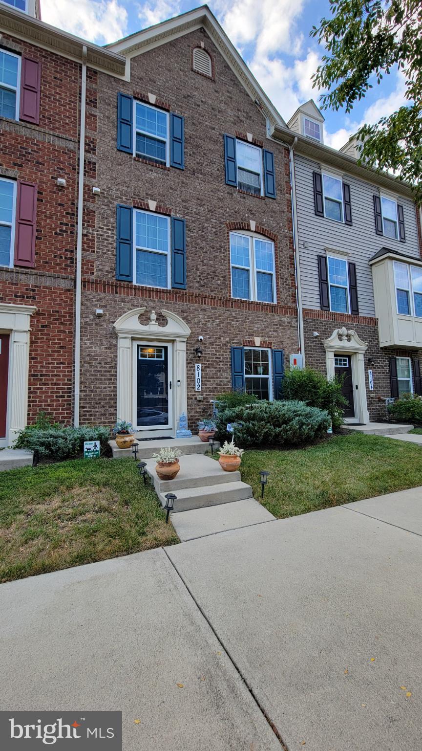 GREENBELT STATION - Residential