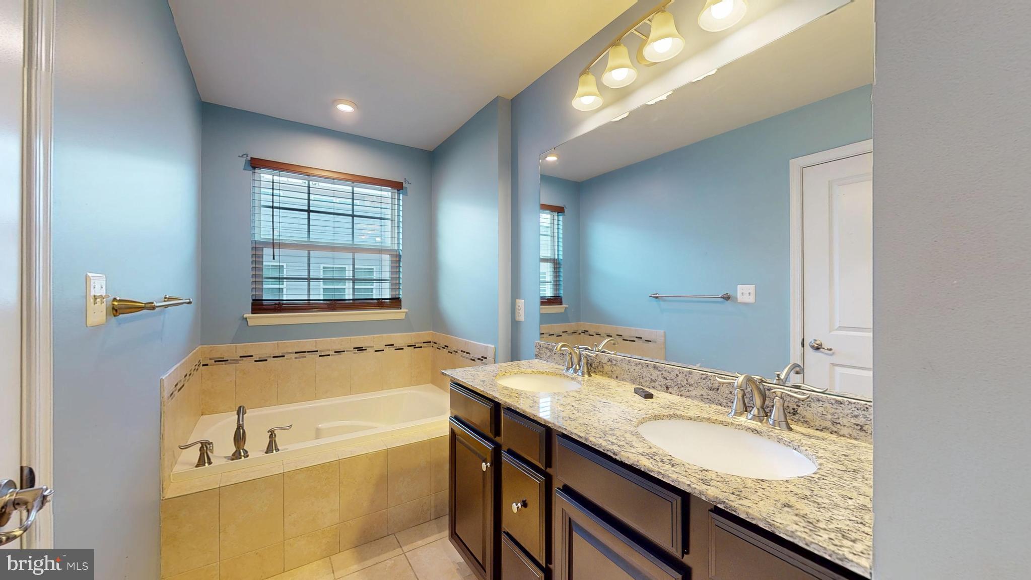 GREENBELT STATION - Residential