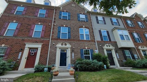 Photo of 8102 Greenbelt Station Parkway, GREENBELT, MD 20770 (MLS # MDPG2166516) Photo of 8102 Greenbelt Station Parkway, GREENBELT, MD 20770 (MLS # MDPG2166516)