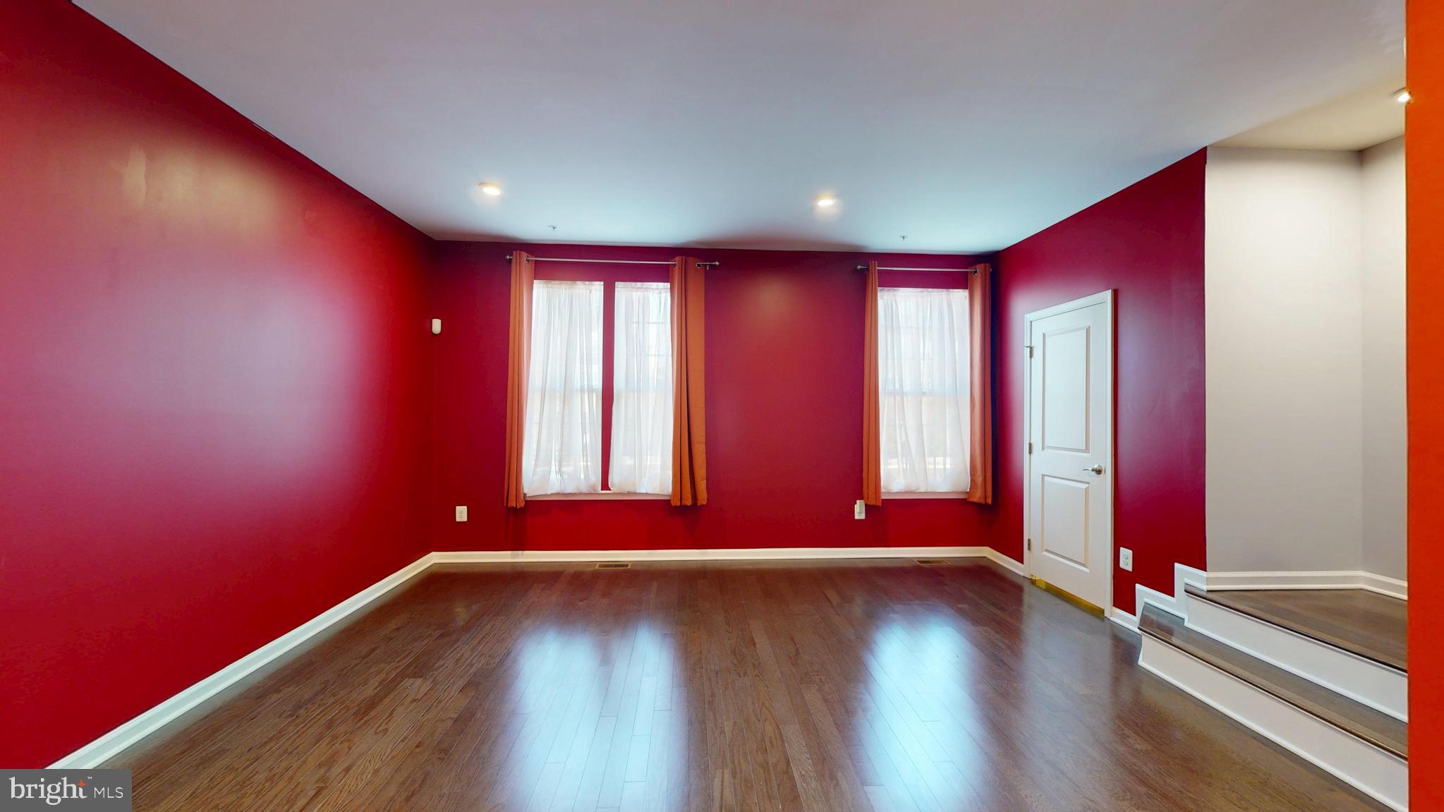 GREENBELT STATION - Residential