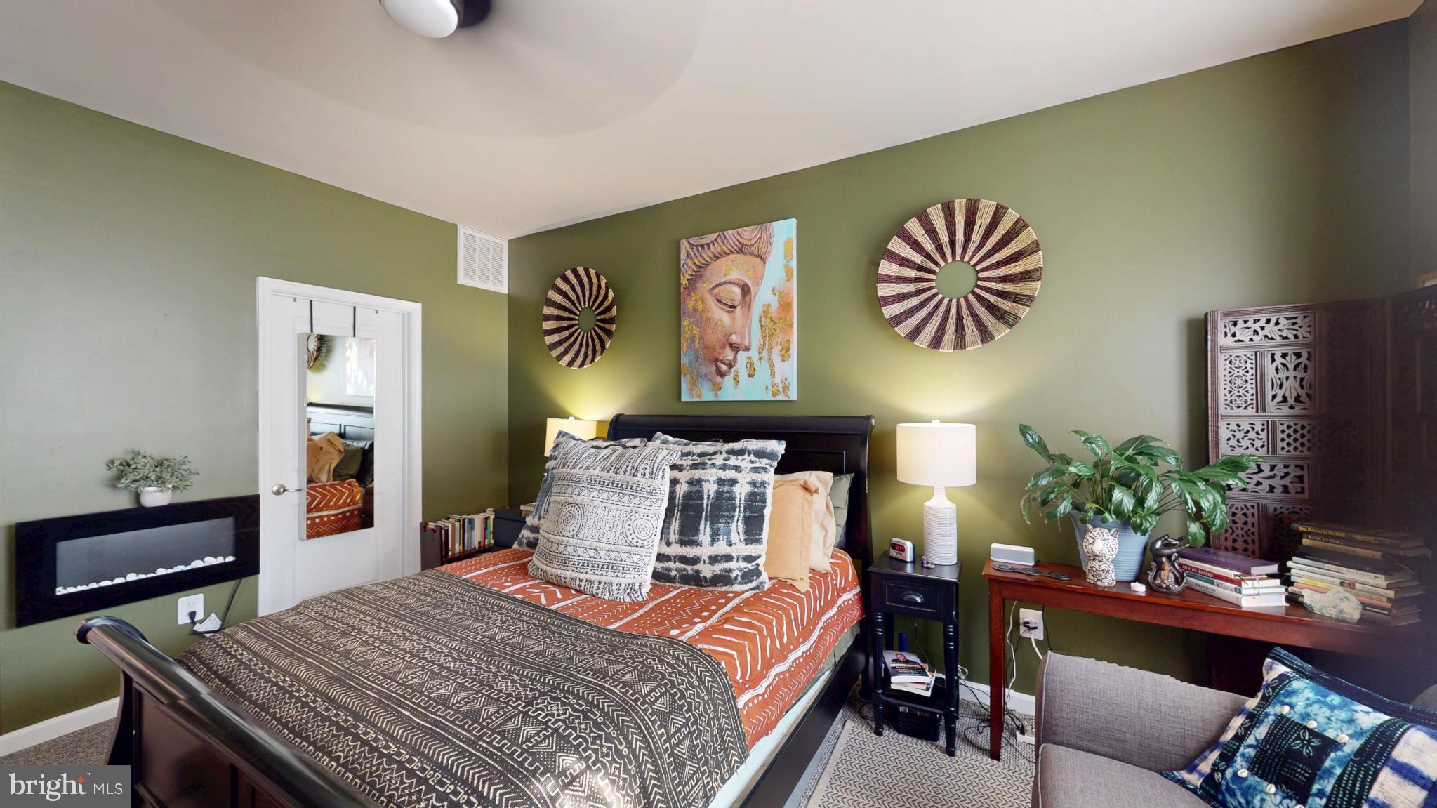 GREENBELT STATION - Residential