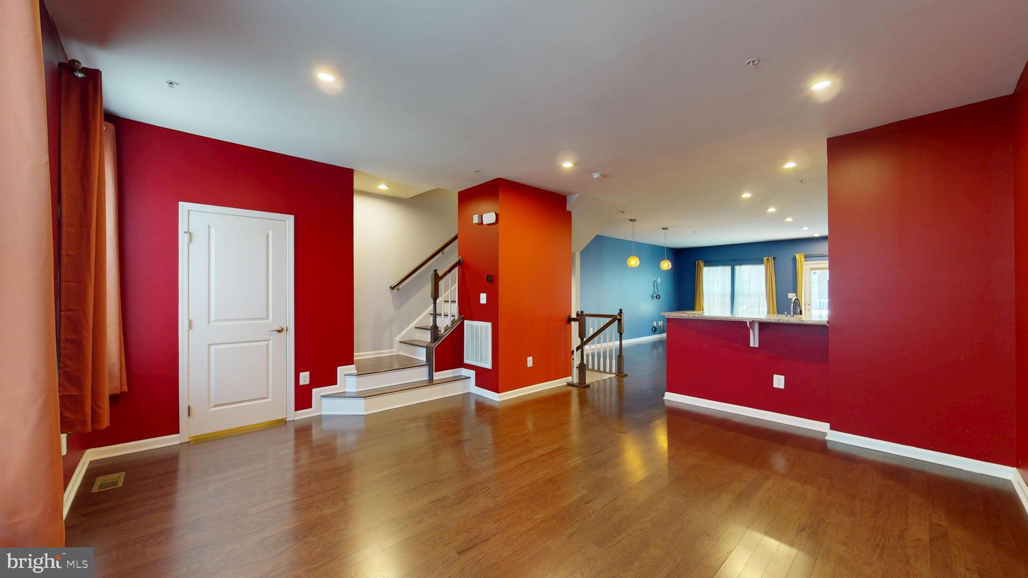 GREENBELT STATION - Residential