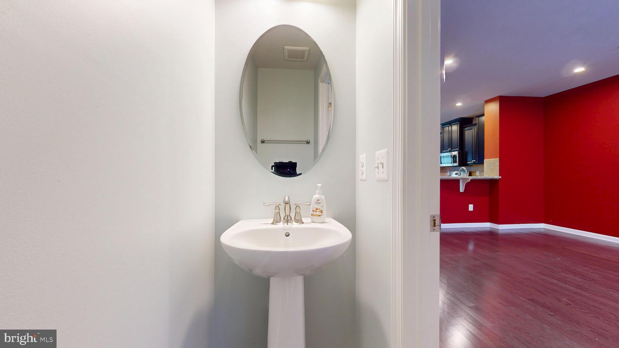 GREENBELT STATION - Residential