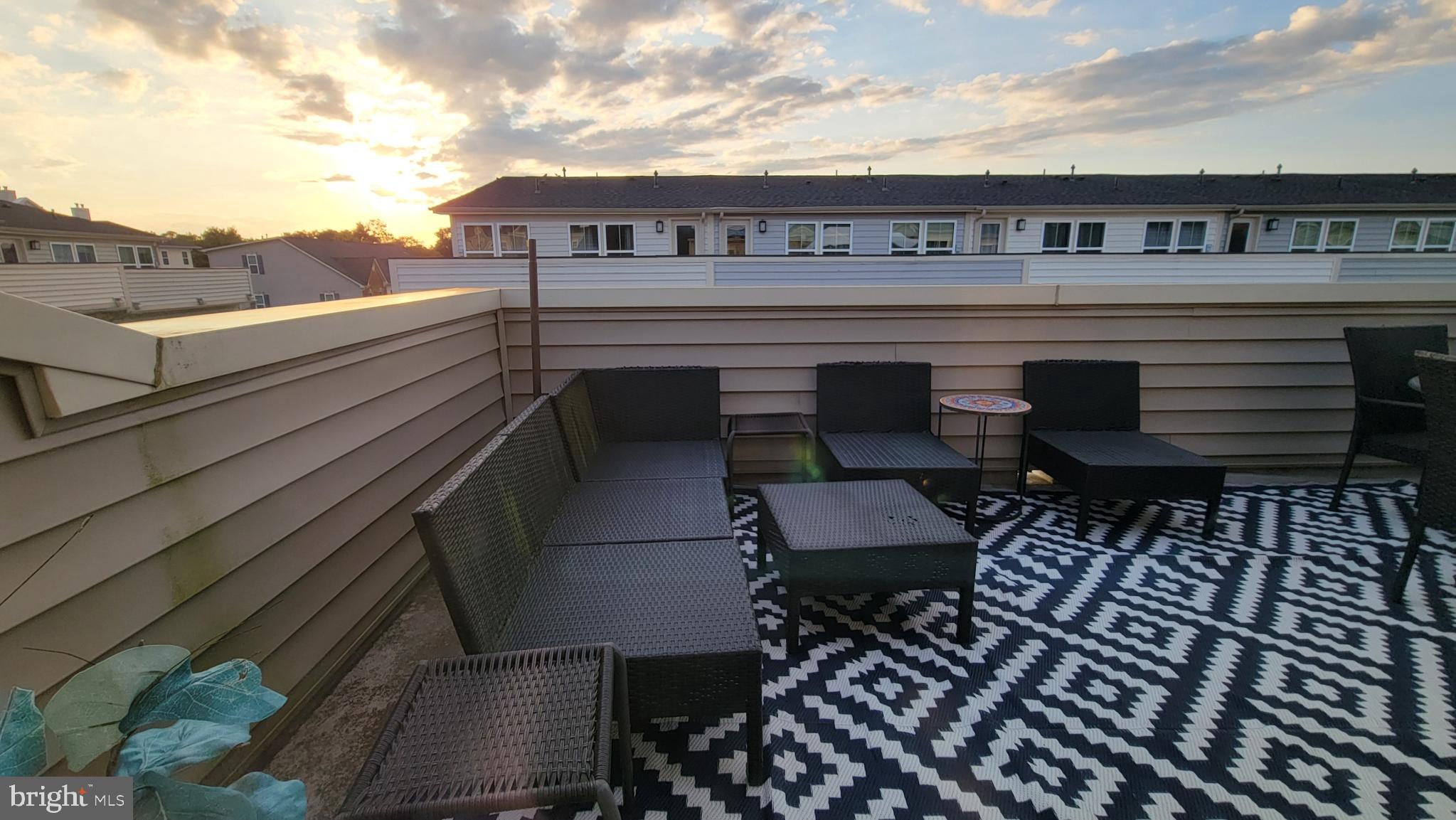 GREENBELT STATION - Residential