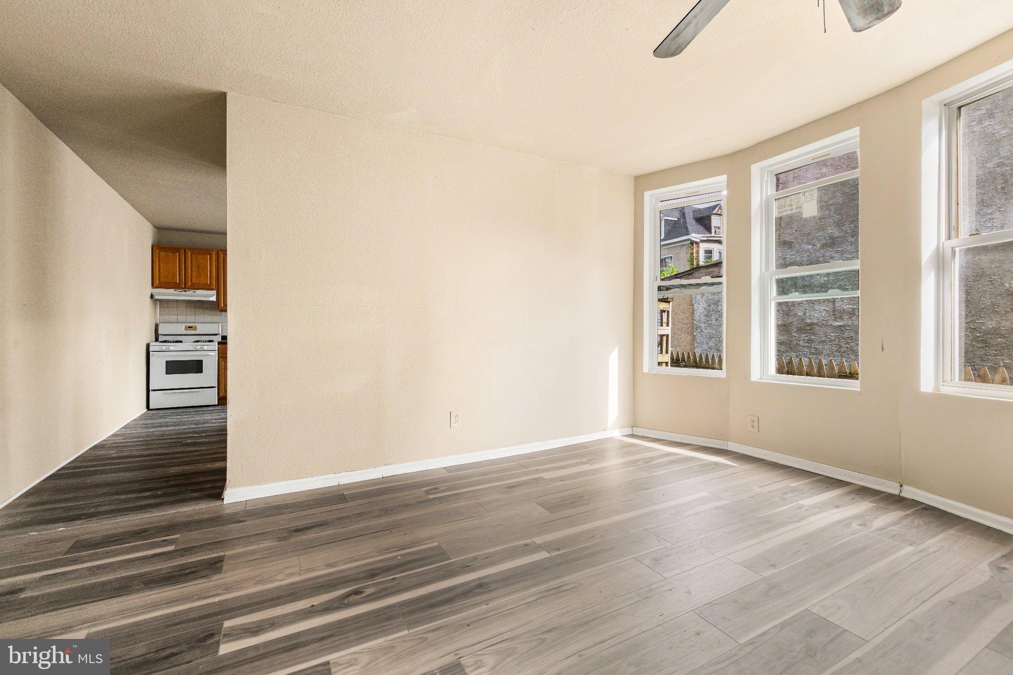 59 E WALNUT LANE