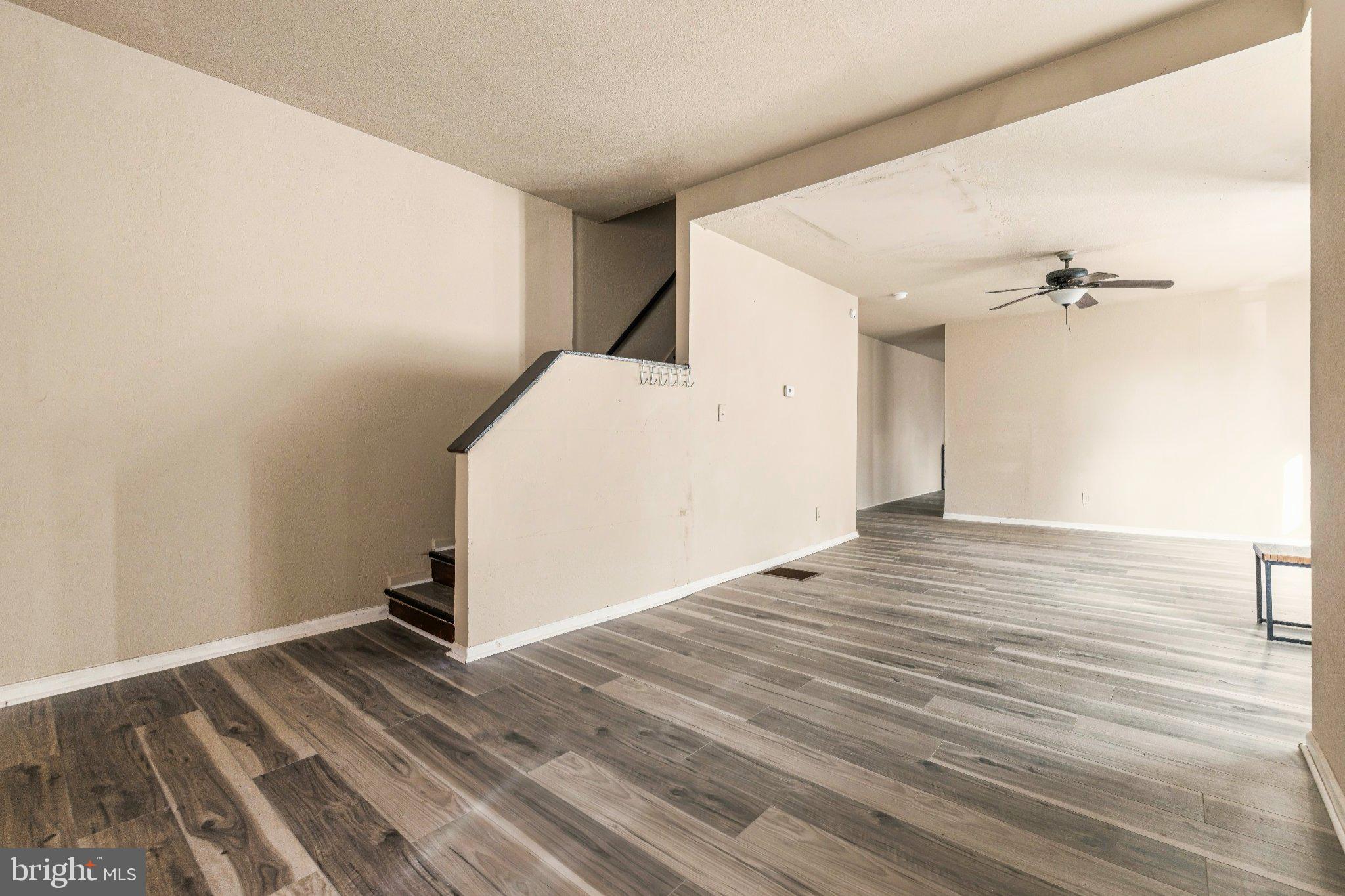 59 E WALNUT LANE