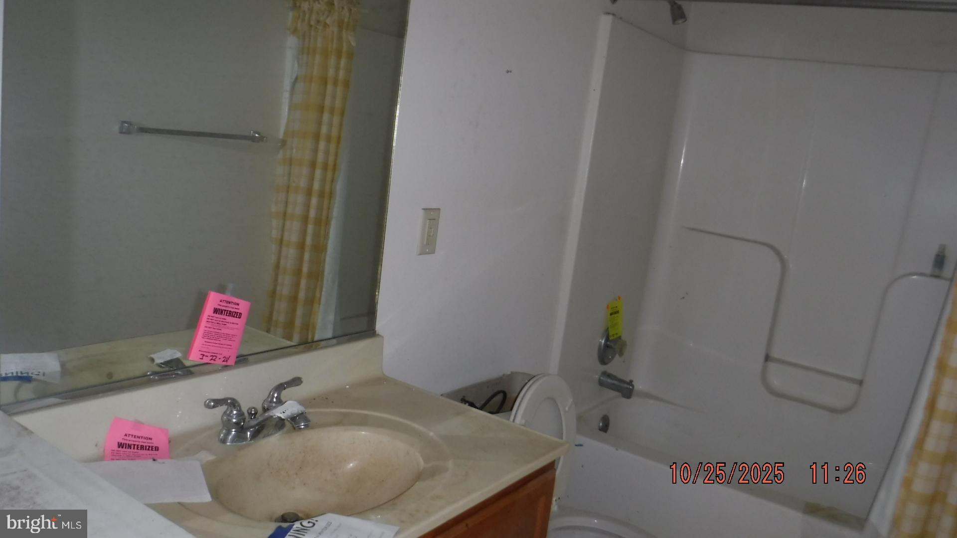 LAKE LAND OR - Residential