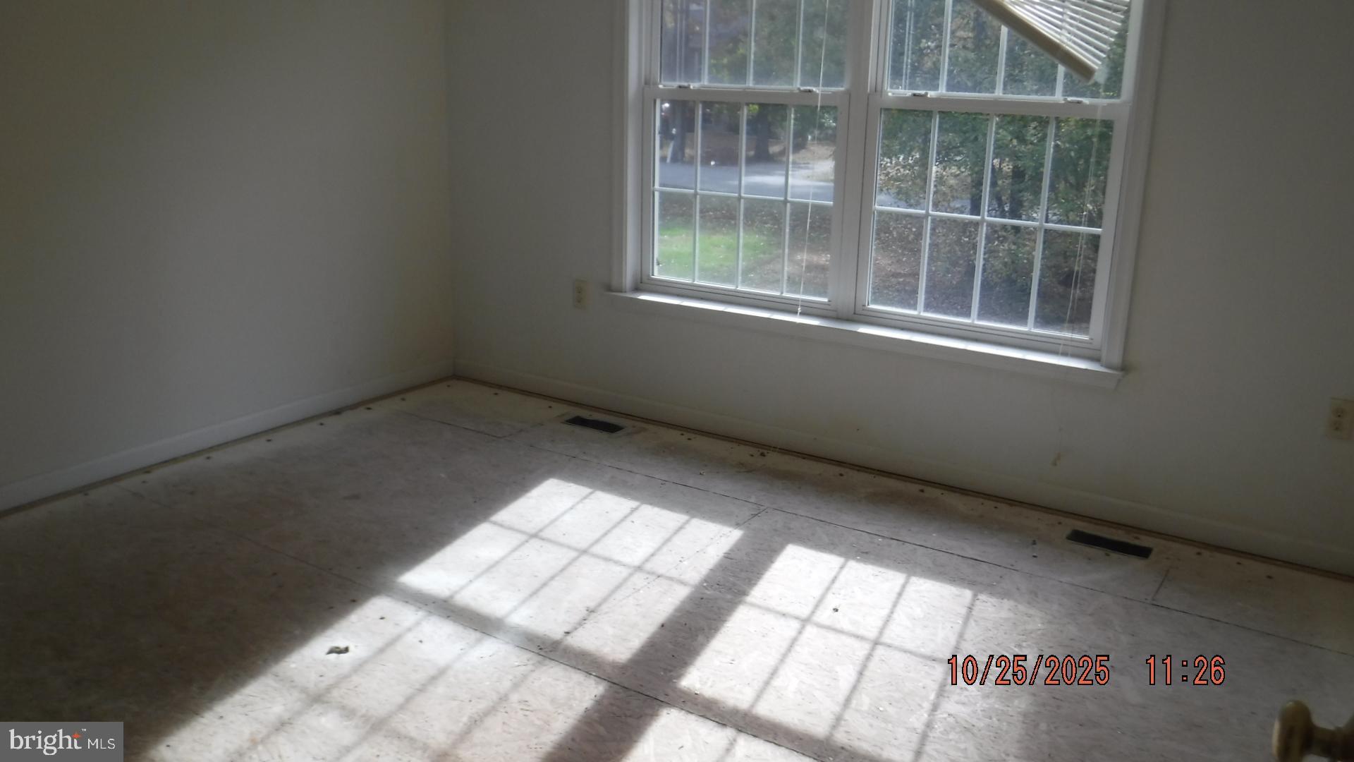 LAKE LAND OR - Residential