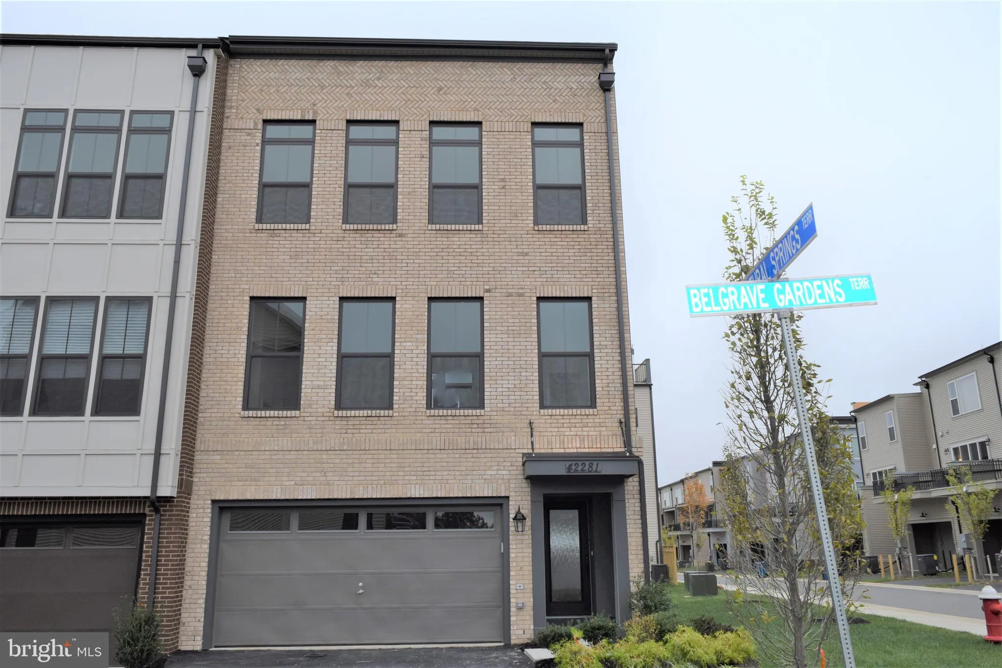 42281 Belgrave Gardens Terrace, Brambleton, VA 20148