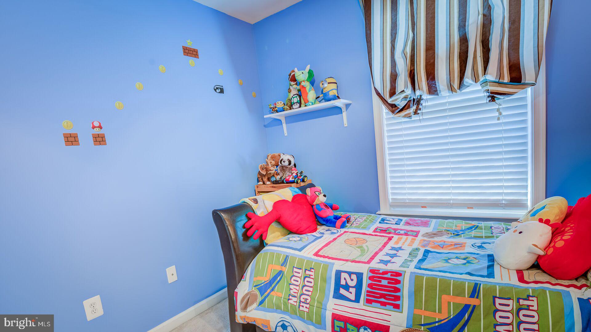 RIVER OAKS - Residential