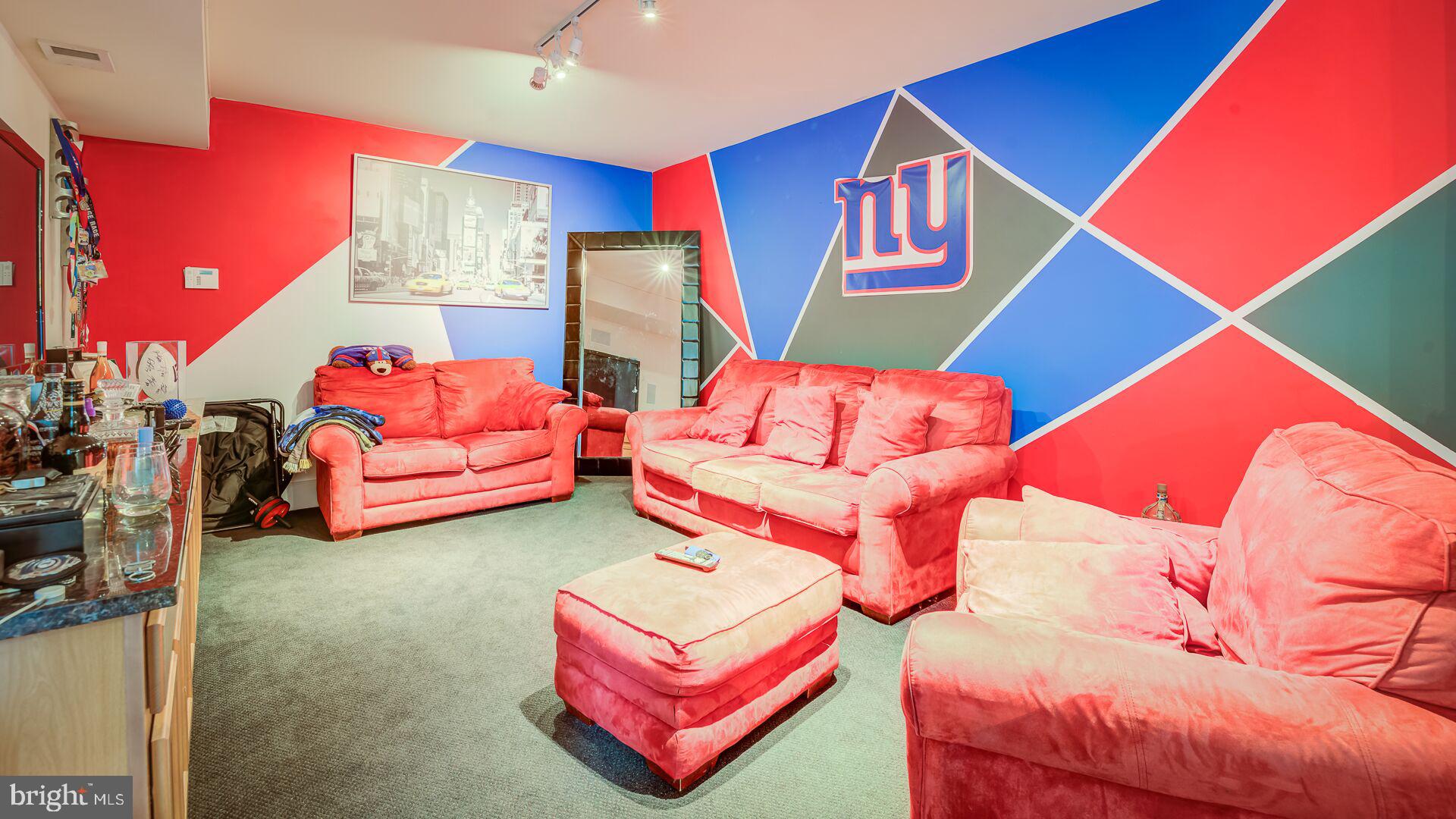 RIVER OAKS - Residential