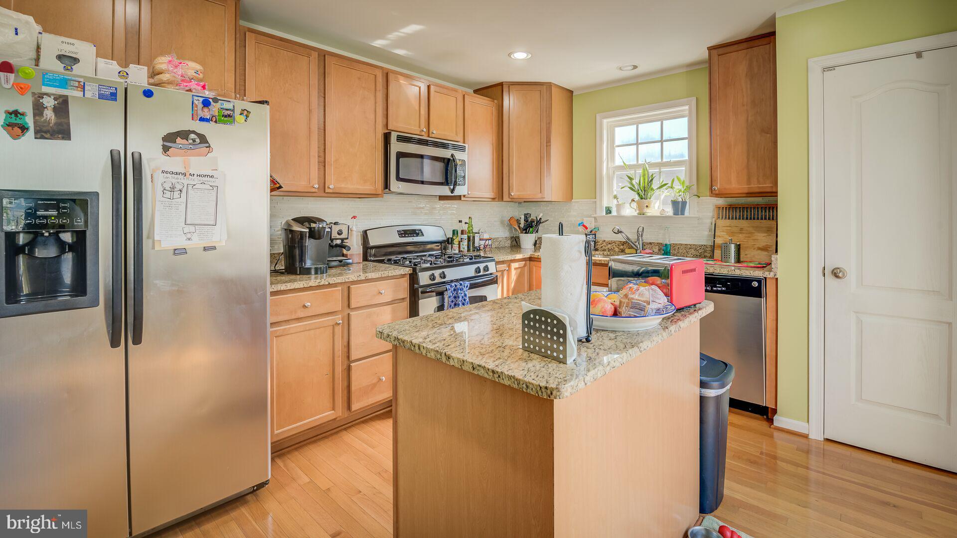 RIVER OAKS - Residential