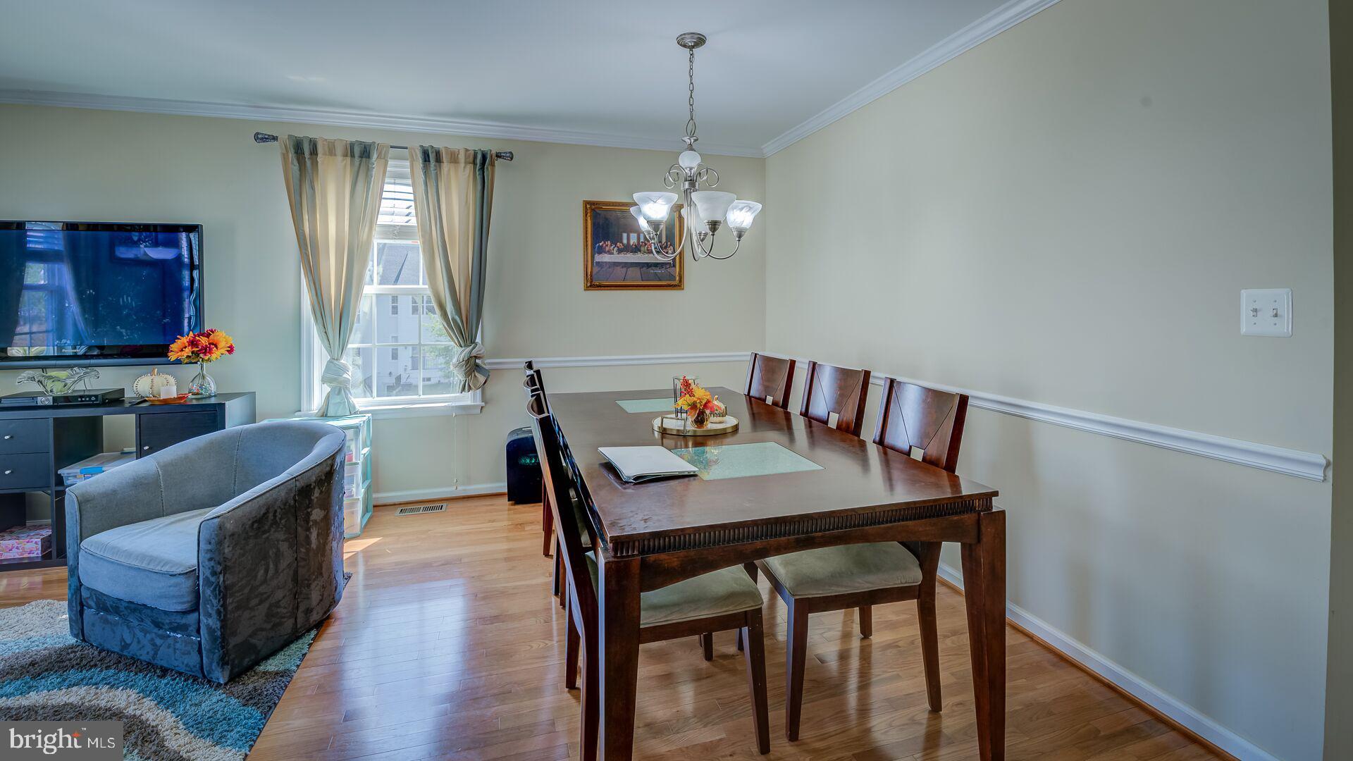 RIVER OAKS - Residential