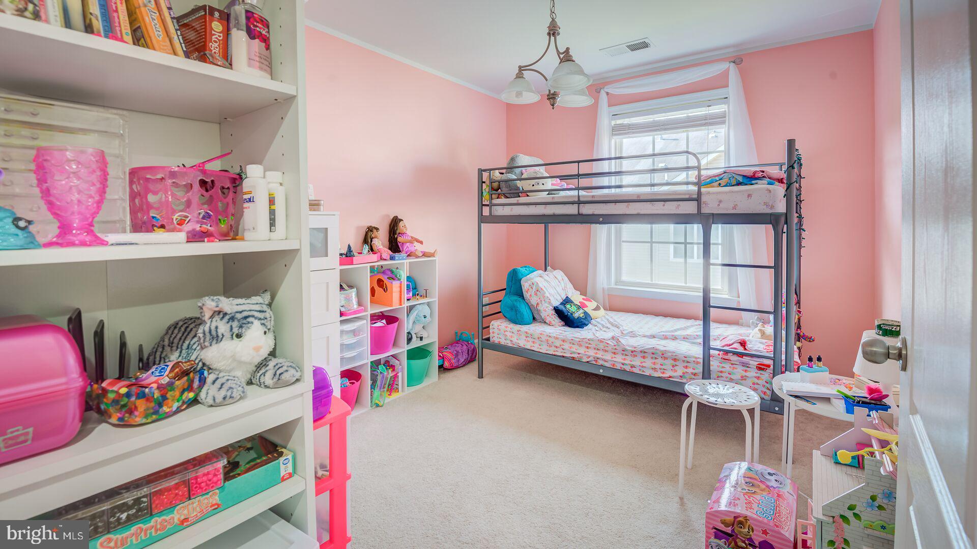 RIVER OAKS - Residential