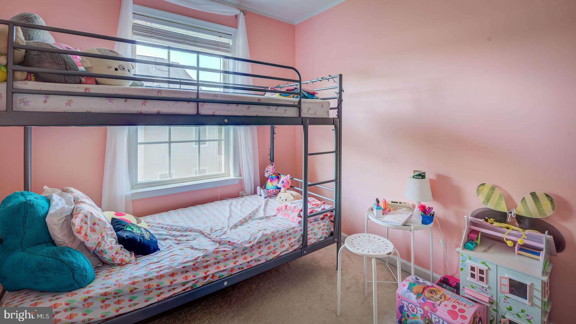 RIVER OAKS - Residential