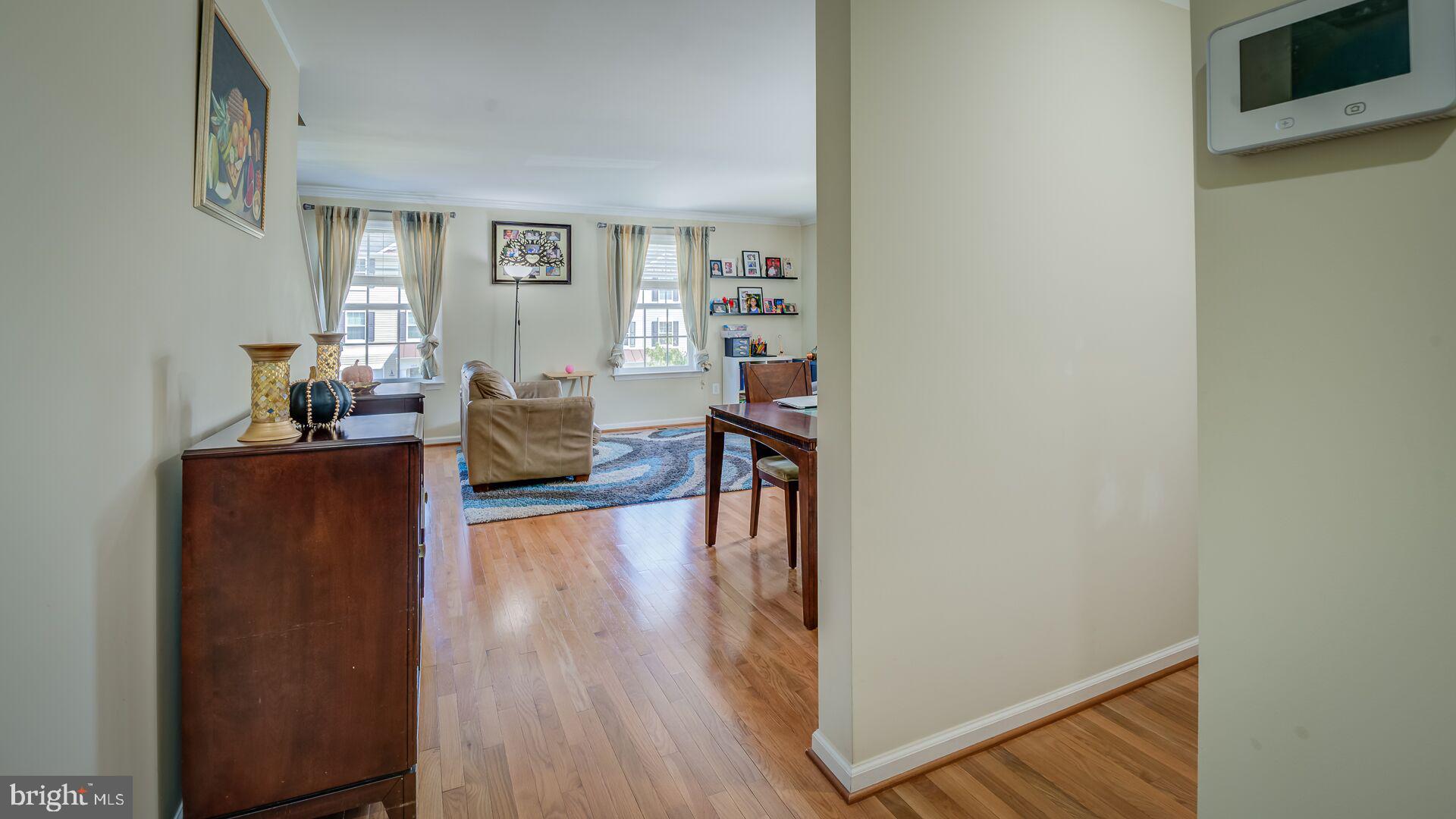 RIVER OAKS - Residential