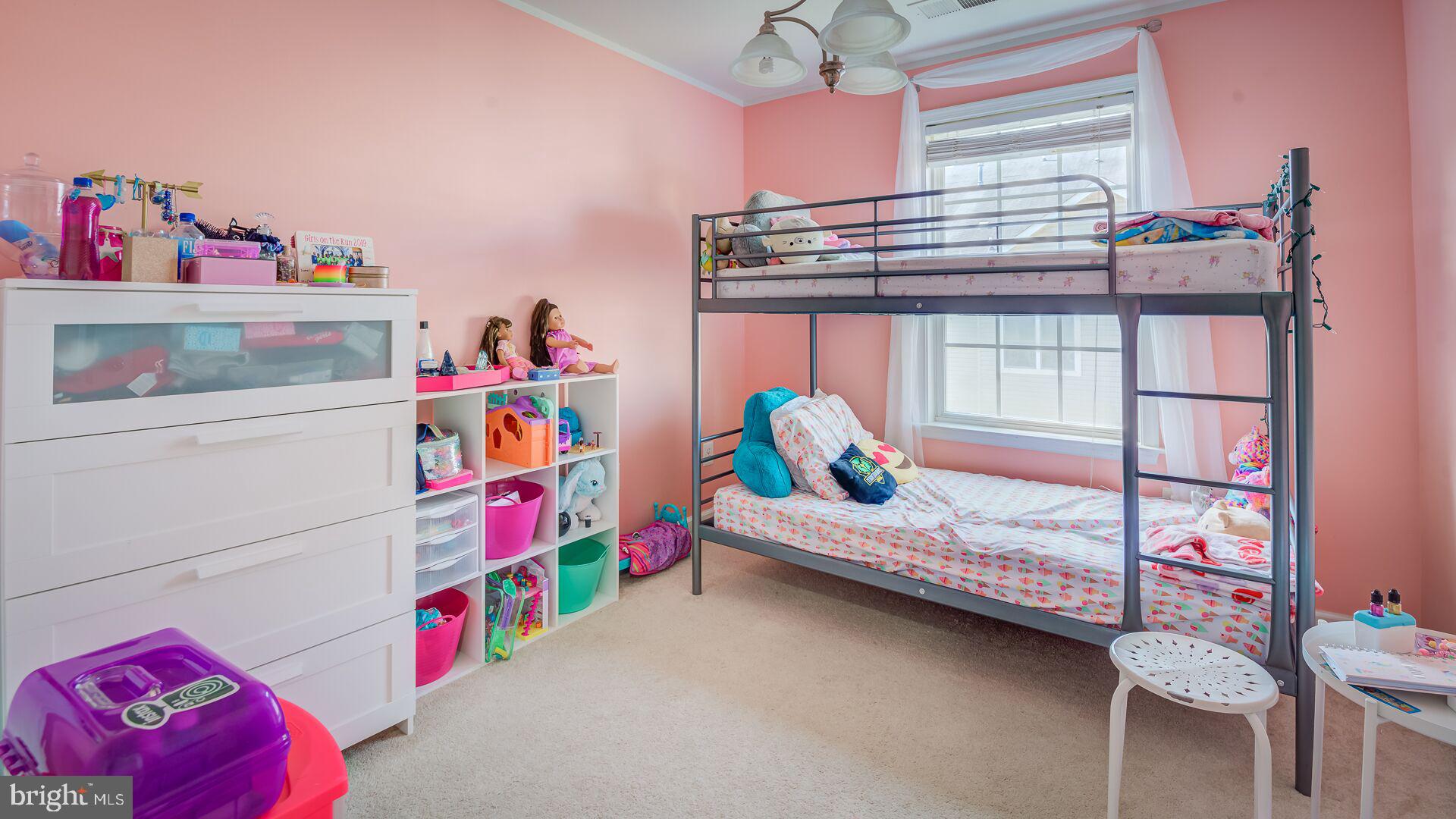 RIVER OAKS - Residential