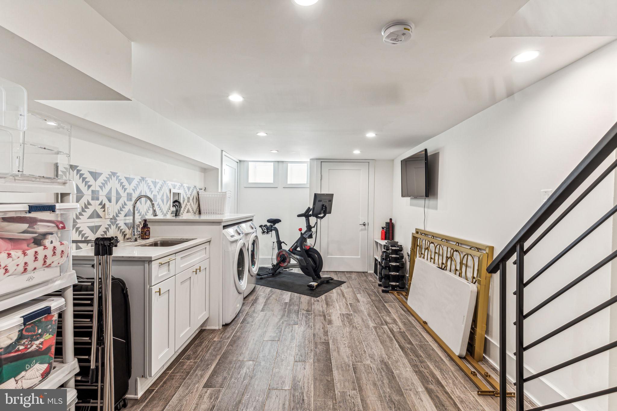 WHITMAN - Residential