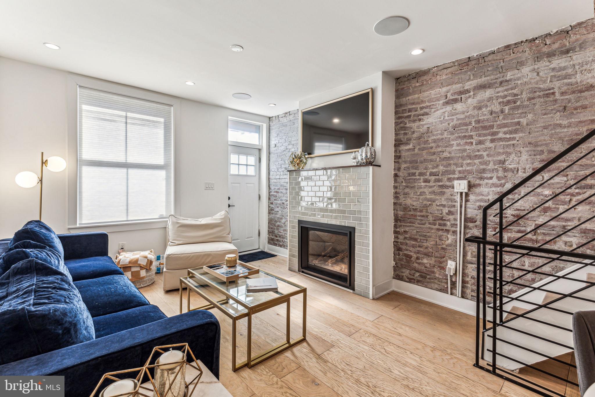 WHITMAN - Residential