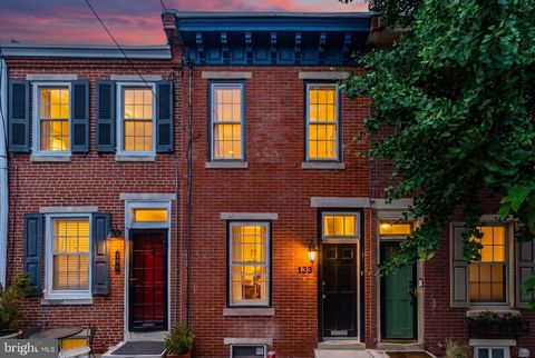 Photo of 133 Monroe Street, PHILADELPHIA, PA 19147 (MLS # PAPH2636362)