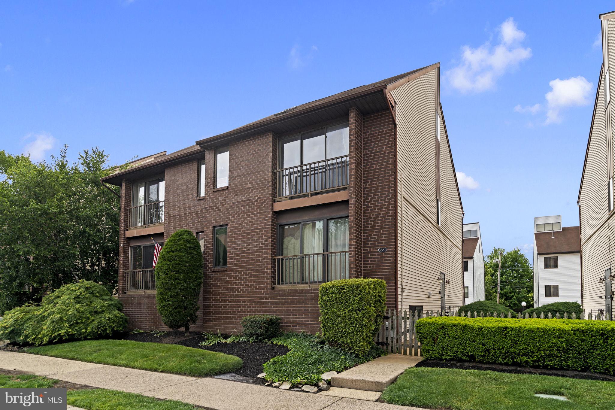 9551 JAMES STREET 00 15B