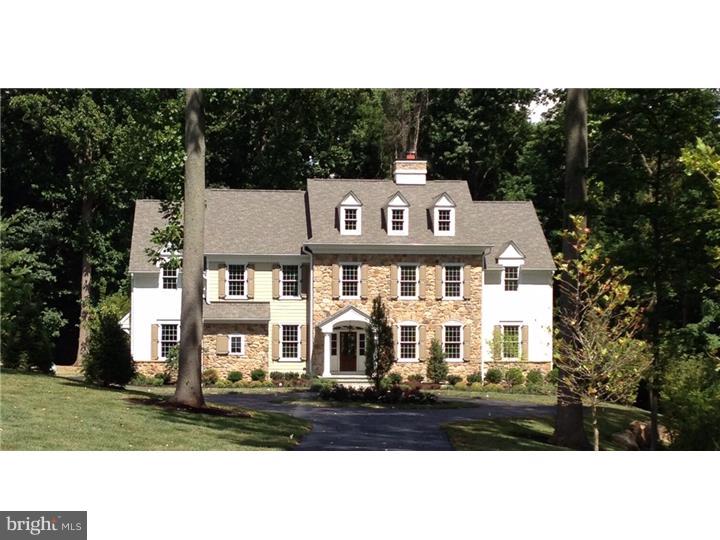 This beautiful WORTHING property has been completed and is ready for IMMEDIATE OCCUPANCY! The Capron & Bentley floor plan offers spacious rooms with easy flow. Gourmet chef's kitchen with Kountry Kraft cabinetry & top of the line appliances! Too many features to list! Private 1 3/4 acre homesite! Call today!