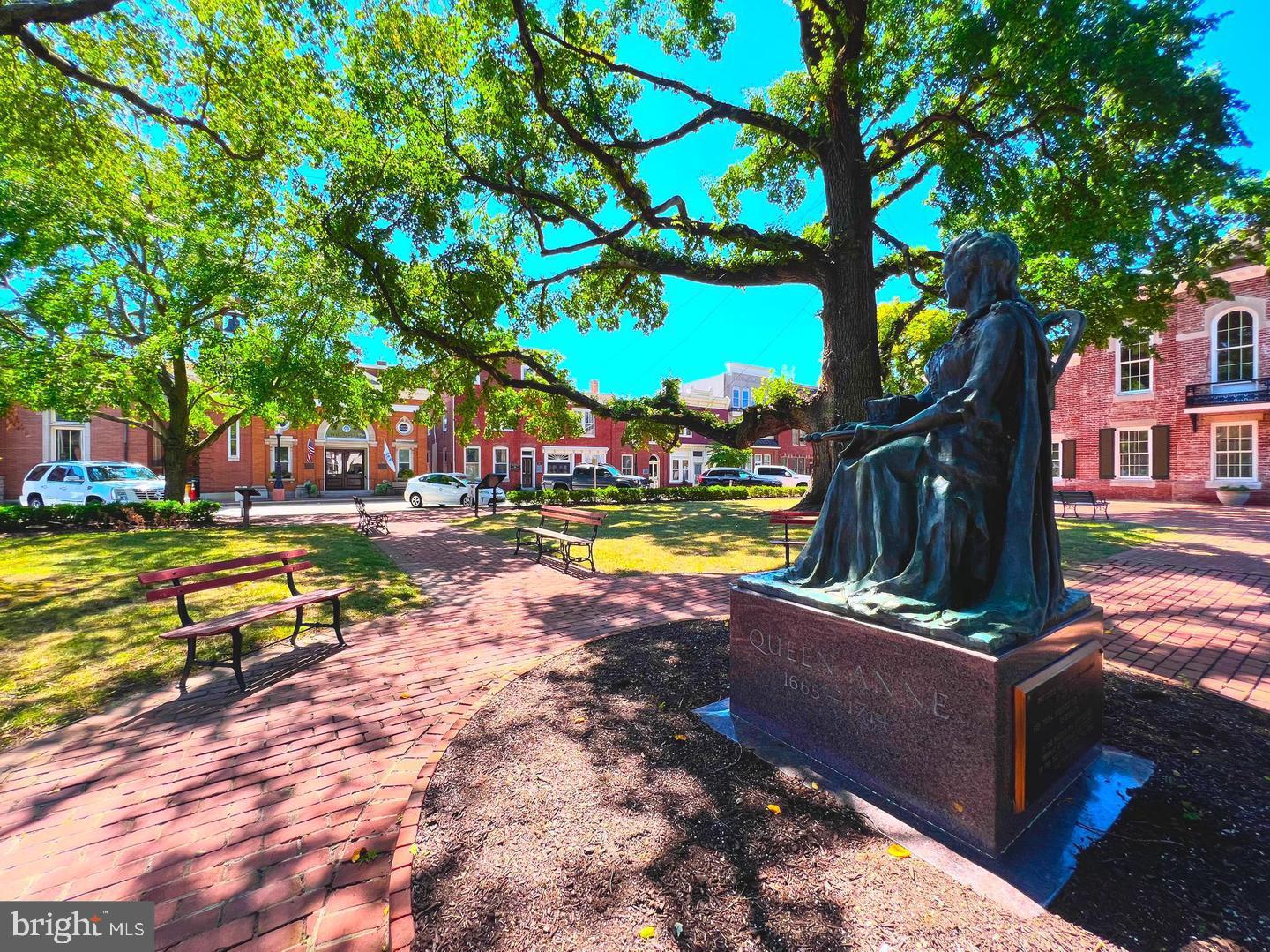 NORTH BROOK - Residential