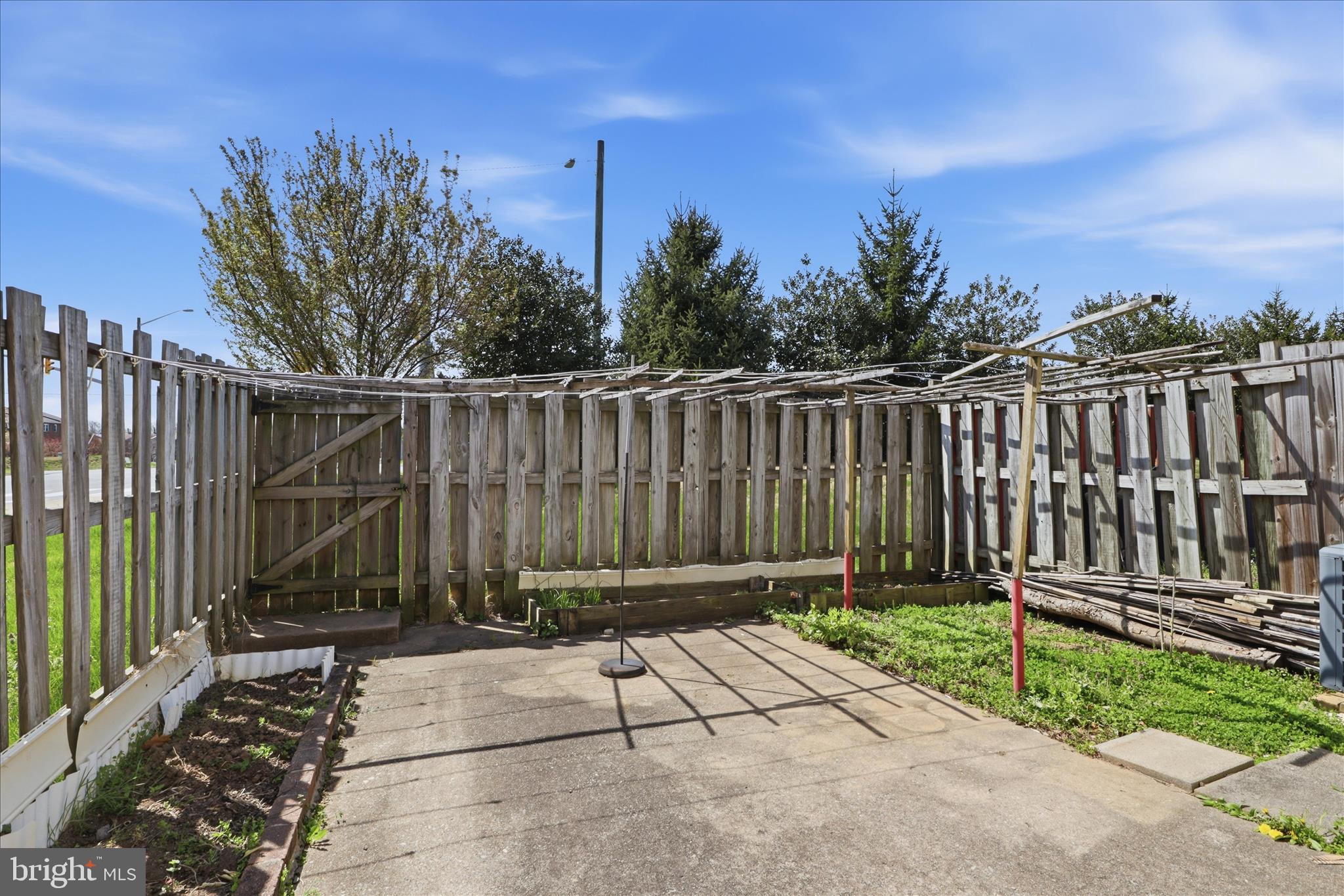 DALE CITY - Residential