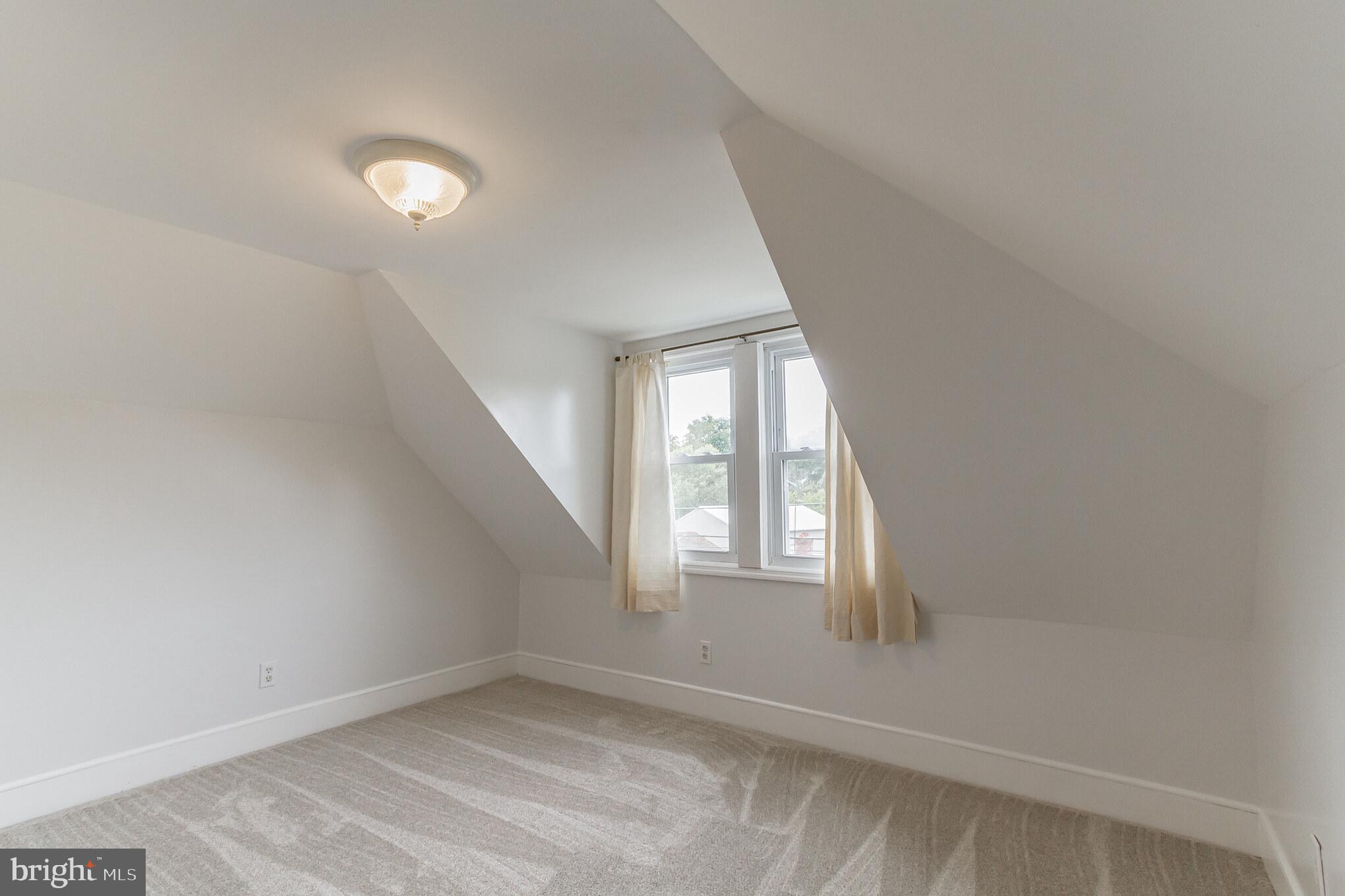 ASTON MILLS - Residential