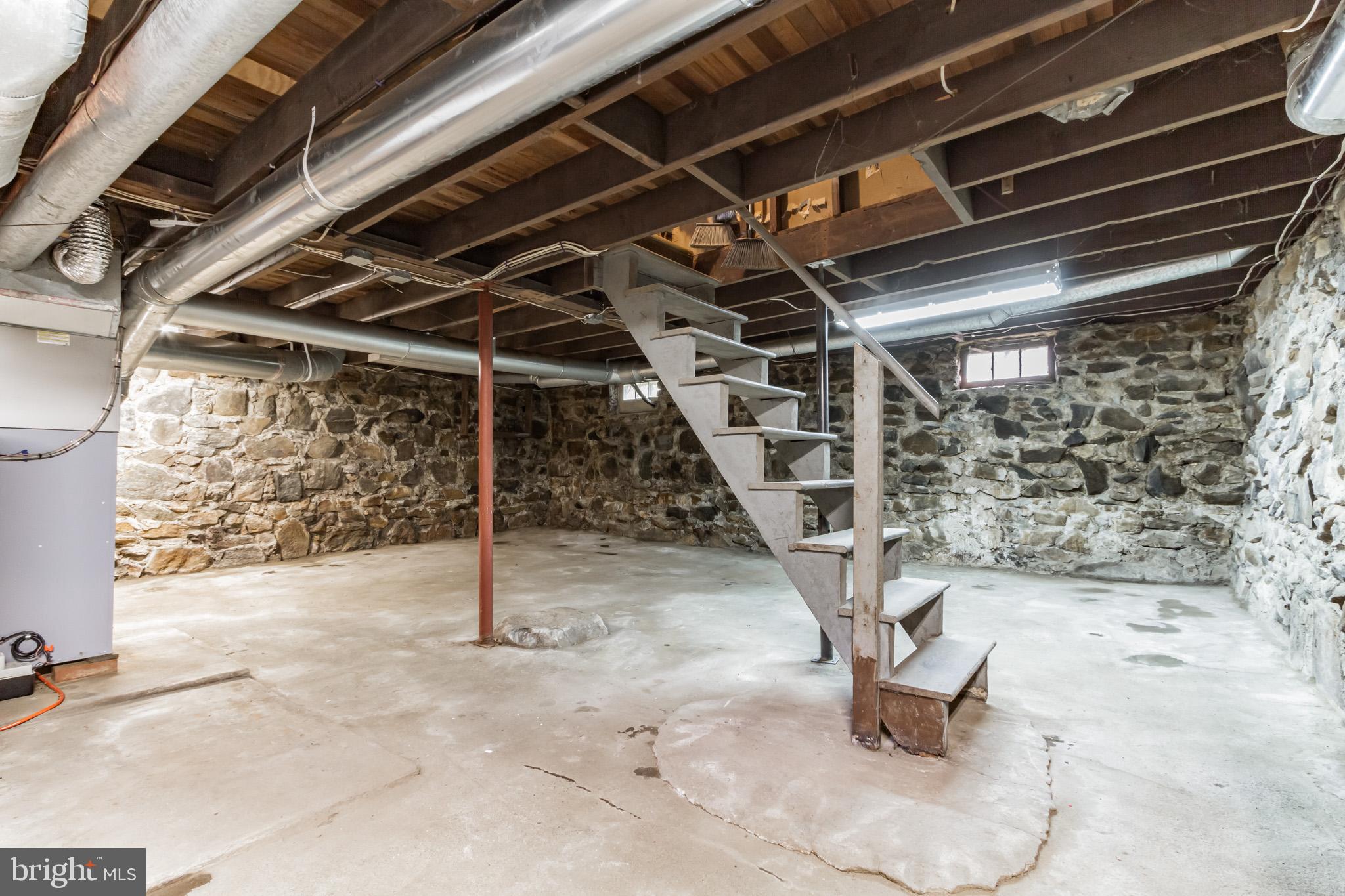 ASTON MILLS - Residential