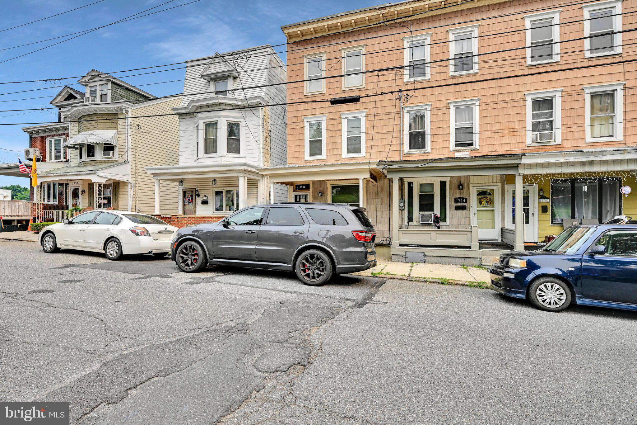 1746 W NORWEGIAN STREET