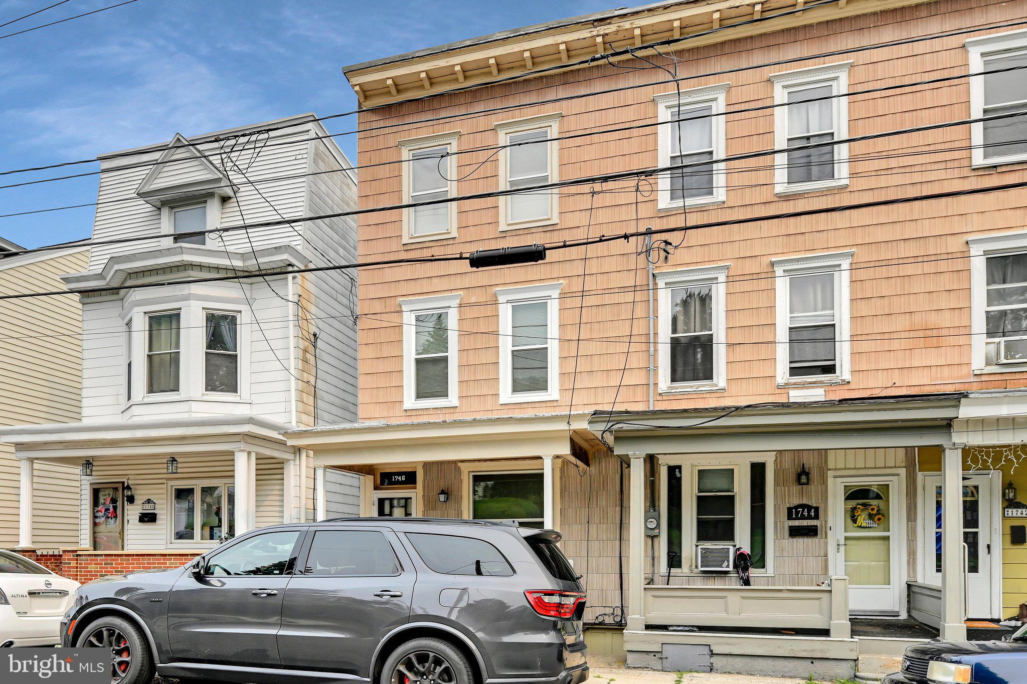 1746 W NORWEGIAN STREET
