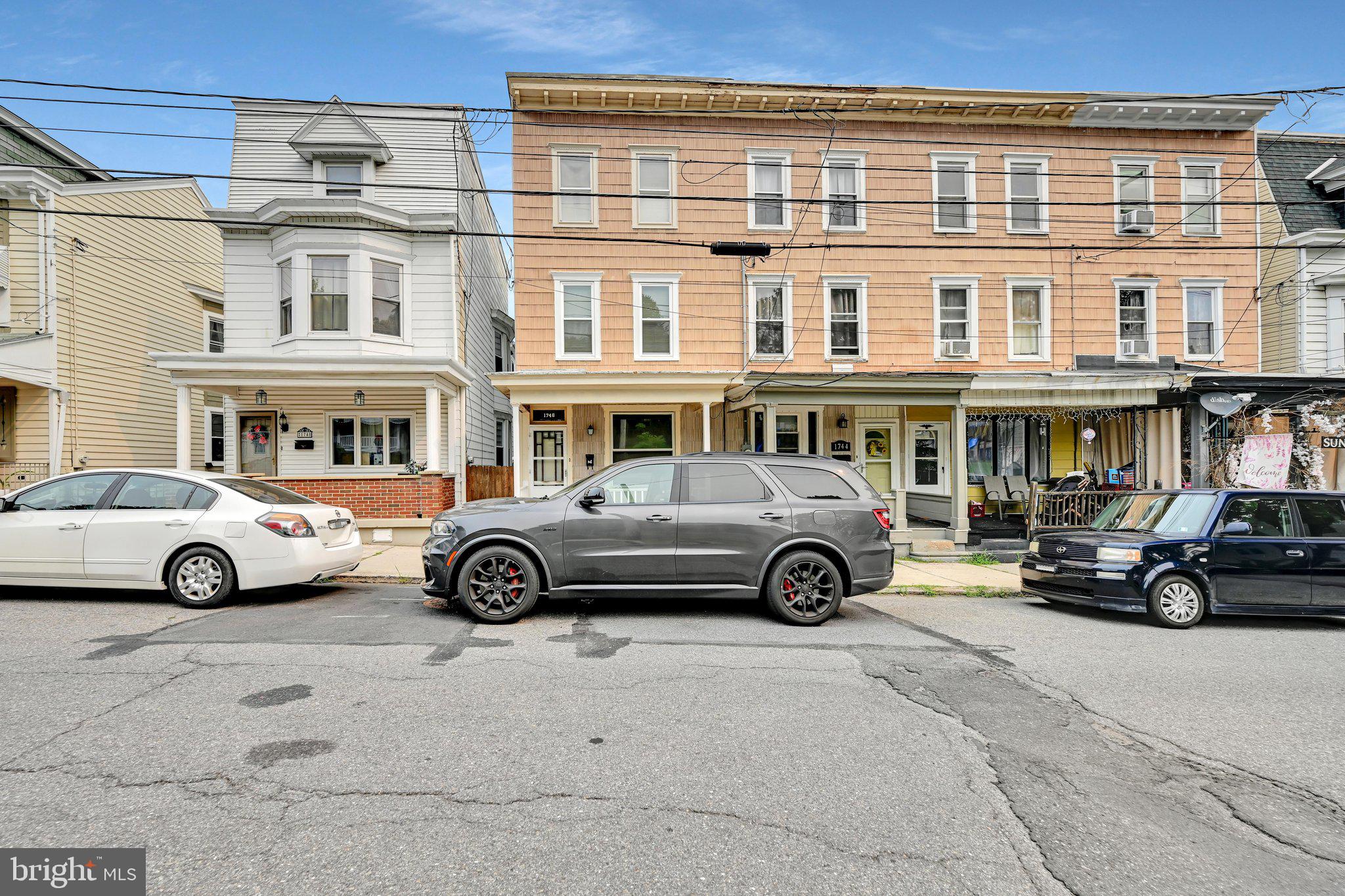 1746 W NORWEGIAN STREET