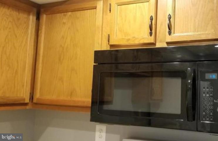 GRANDSTAFF WOODS - Residential Lease