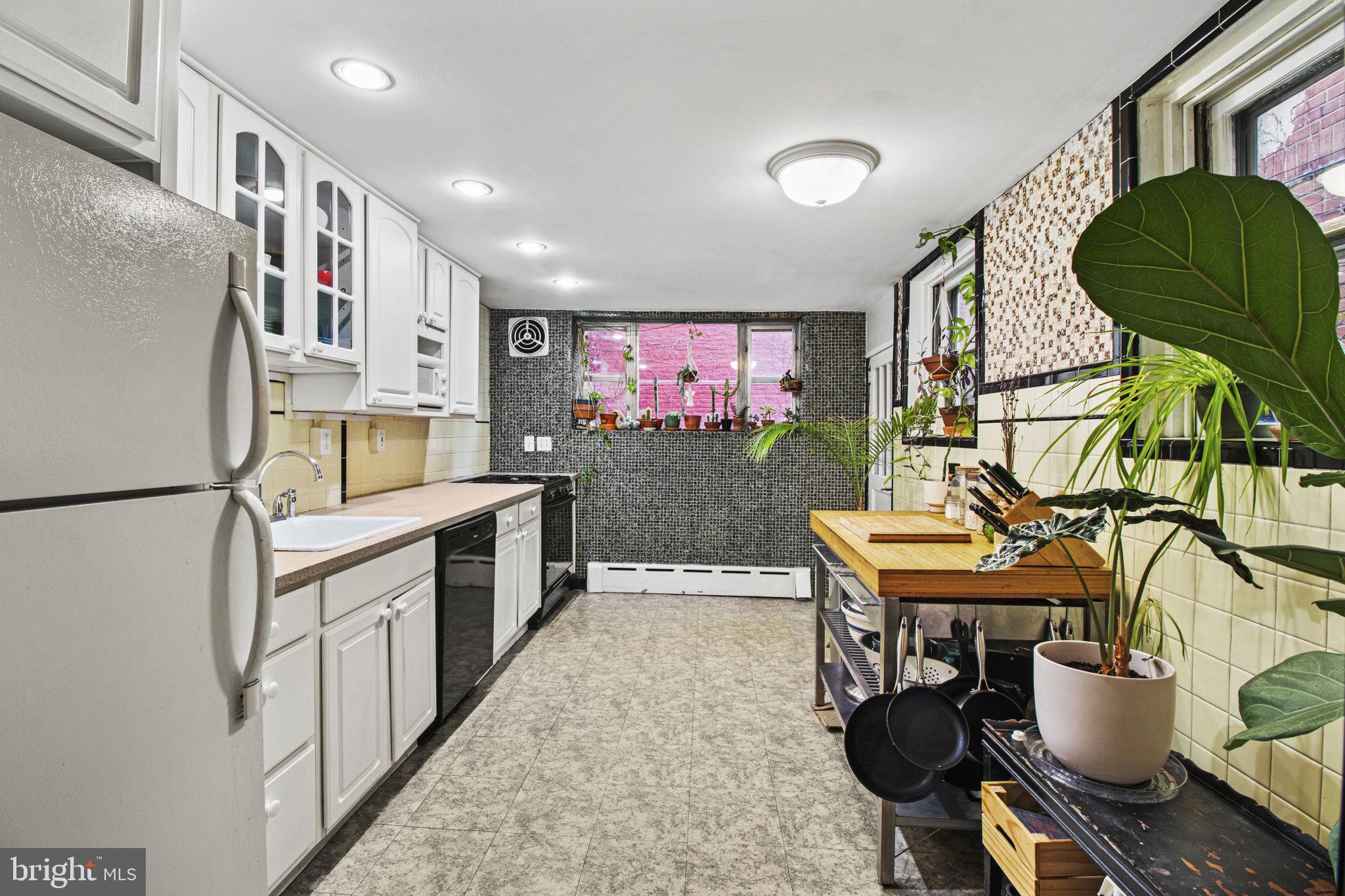 PASSYUNK SQUARE - Residential